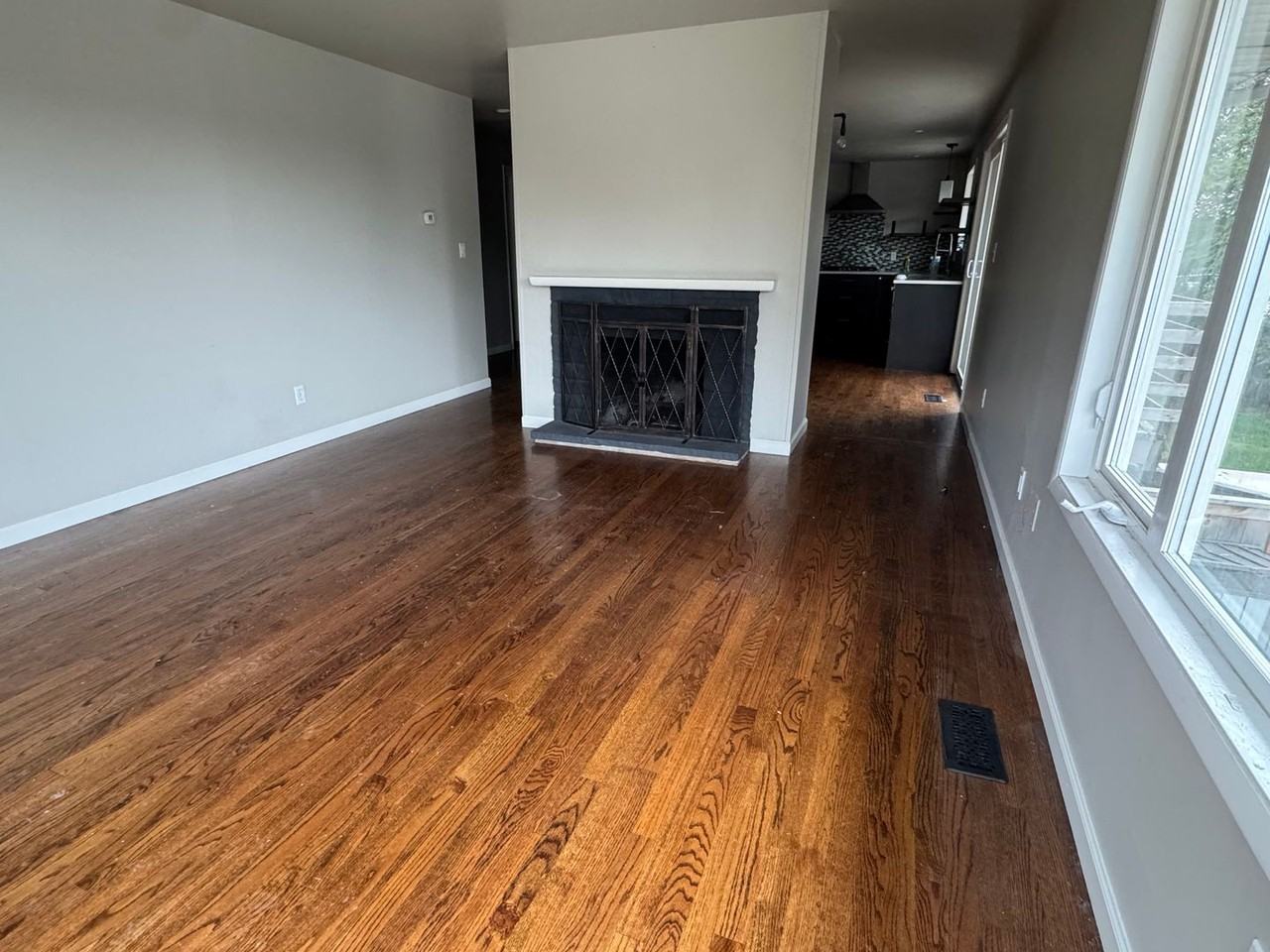 3918 S Ave - Photo 6 of 30