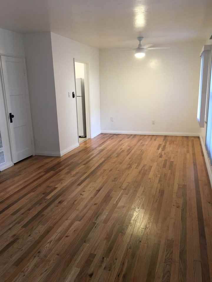 LA MESA - Photo 6 of 12