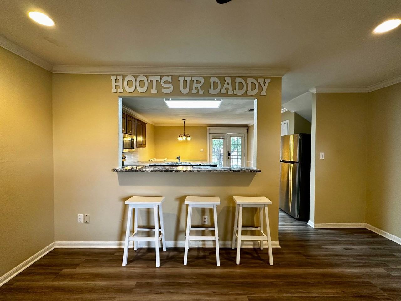 8th and Wood - Photo 3 of 32