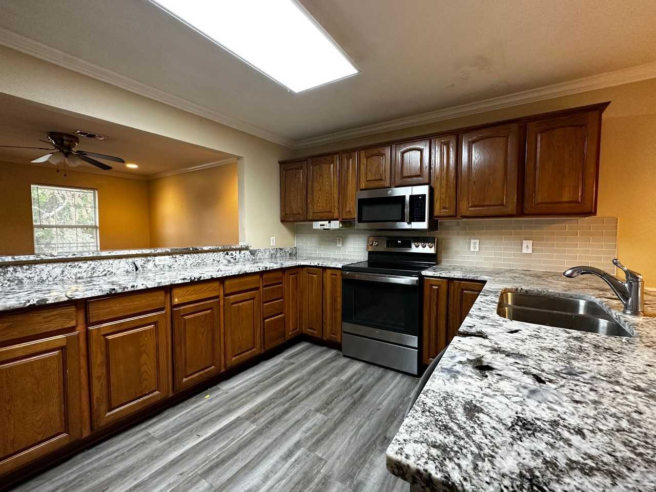 8th and Wood - Photo 4 of 32