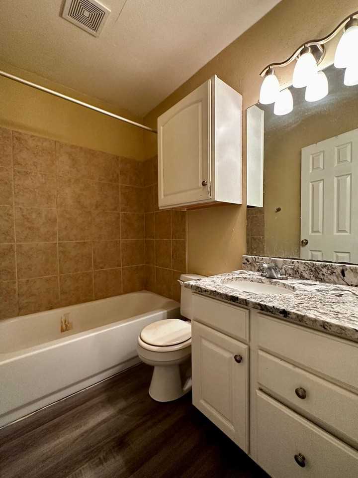 8th and Wood - Photo 7 of 32