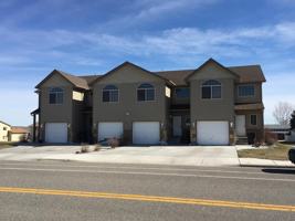 featured image of 1965 Lakehills Dr