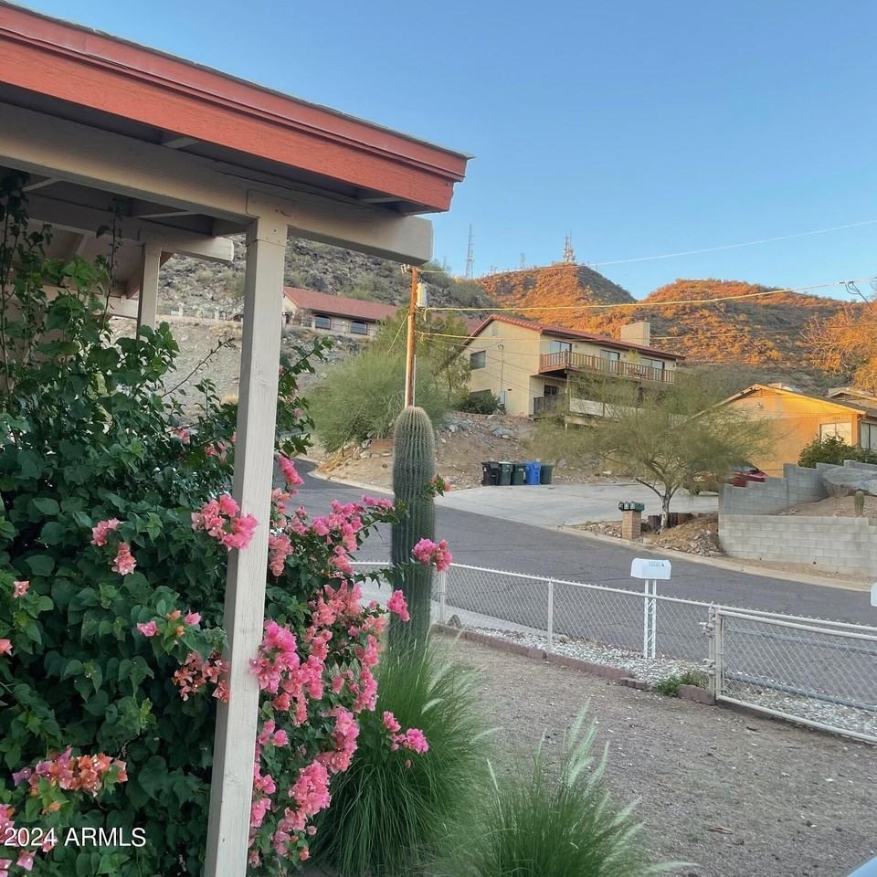 11222 North 15th Lane #B - Photo 2 of 17