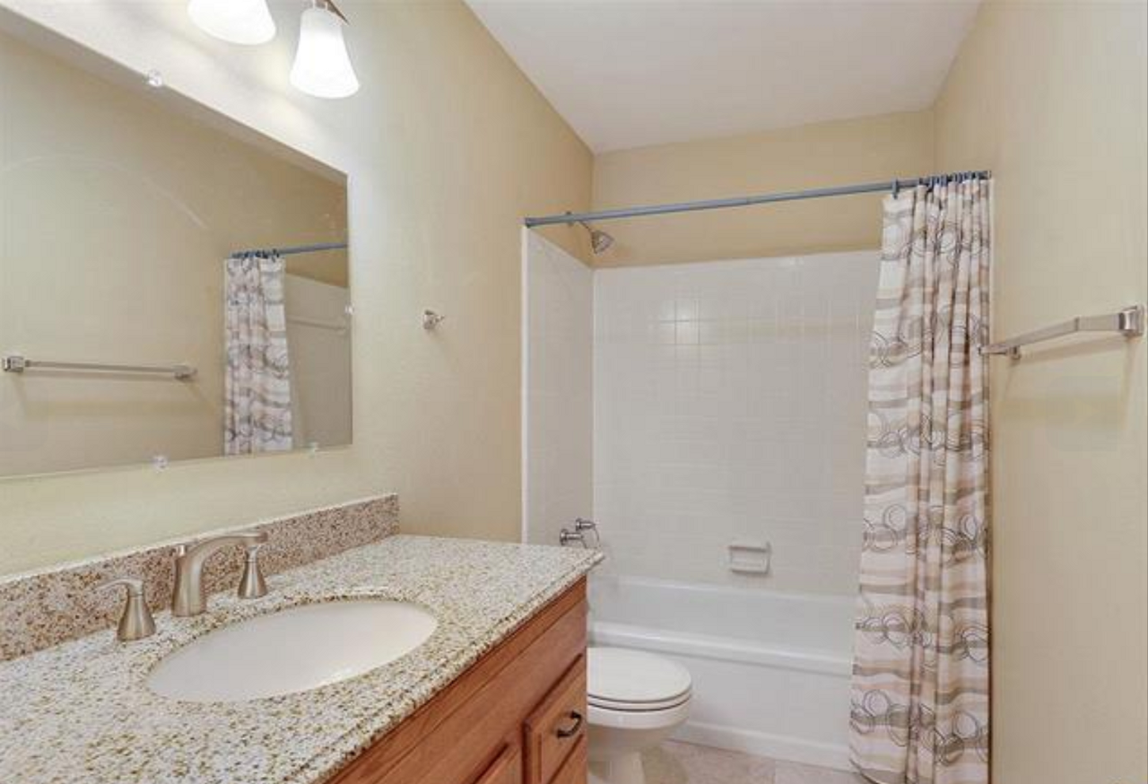 16613 Bristoe Ave - Photo 5 of 9