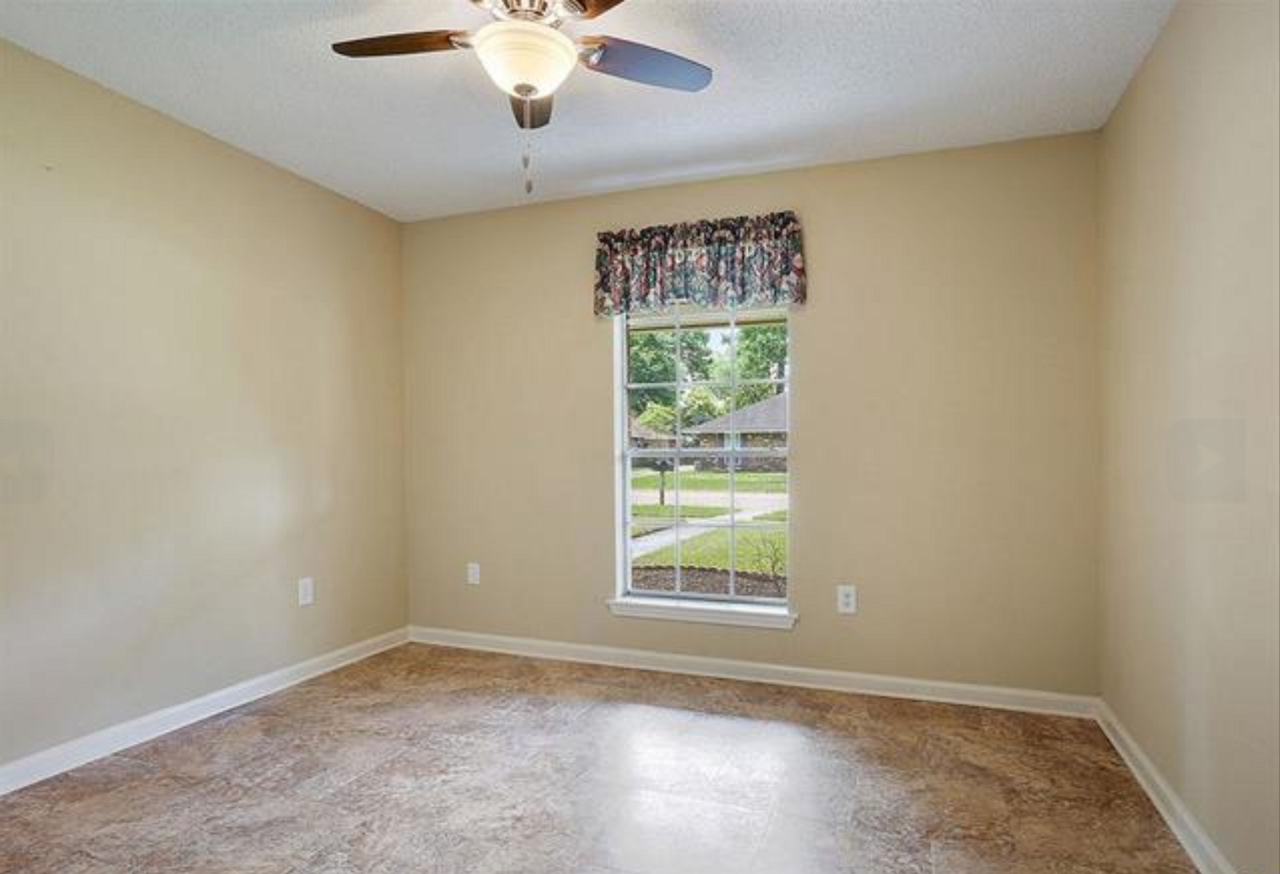 16613 Bristoe Ave - Photo 6 of 9