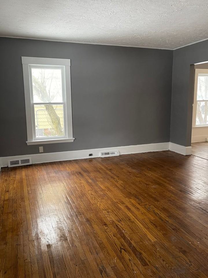 1300 E 188th St - Photo 3 of 11