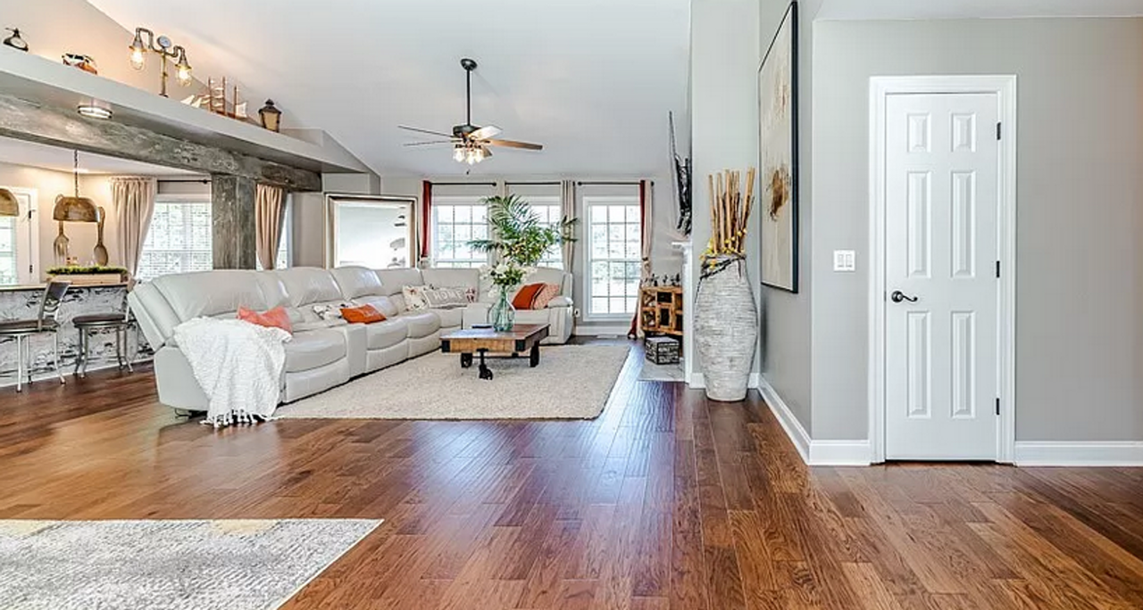 87 Traceway - Photo 3 of 19