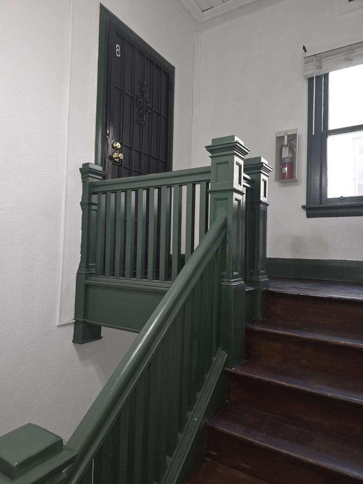 1738 E 4th St - Photo 5 of 26