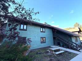 featured image of 441 S Park Ave