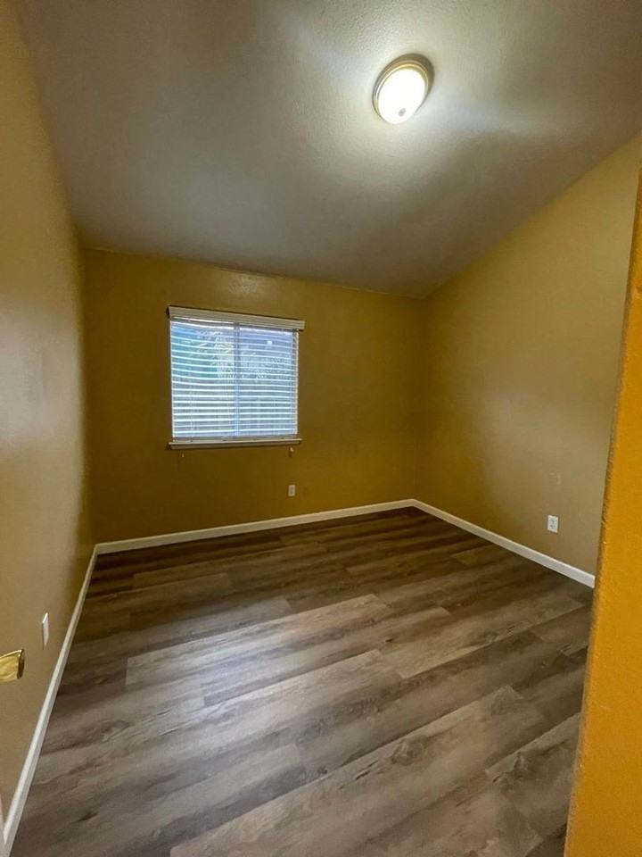 2488 Plumwood Way - Photo 7 of 19