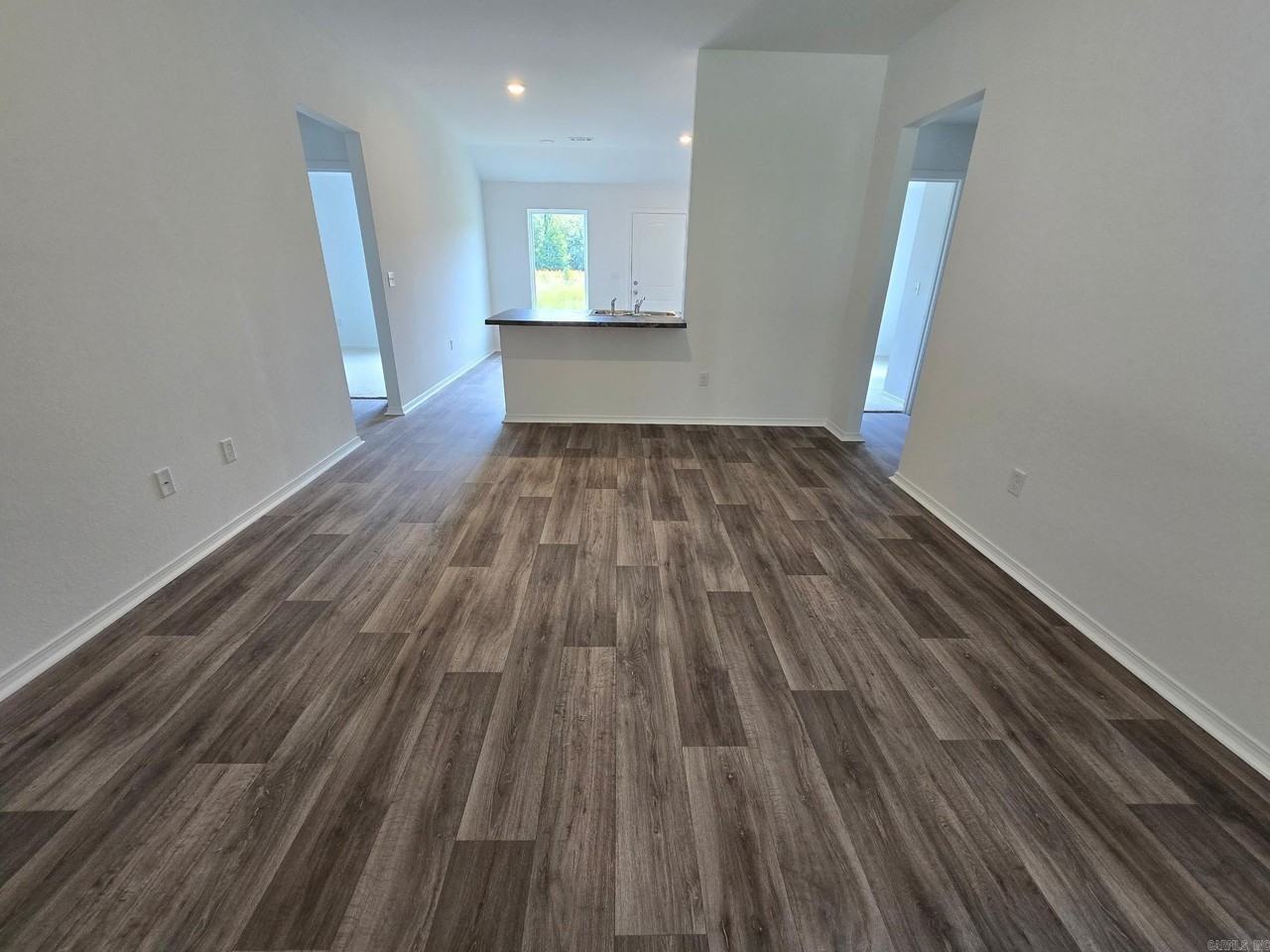 1296 W Maple St - Photo 2 of 11