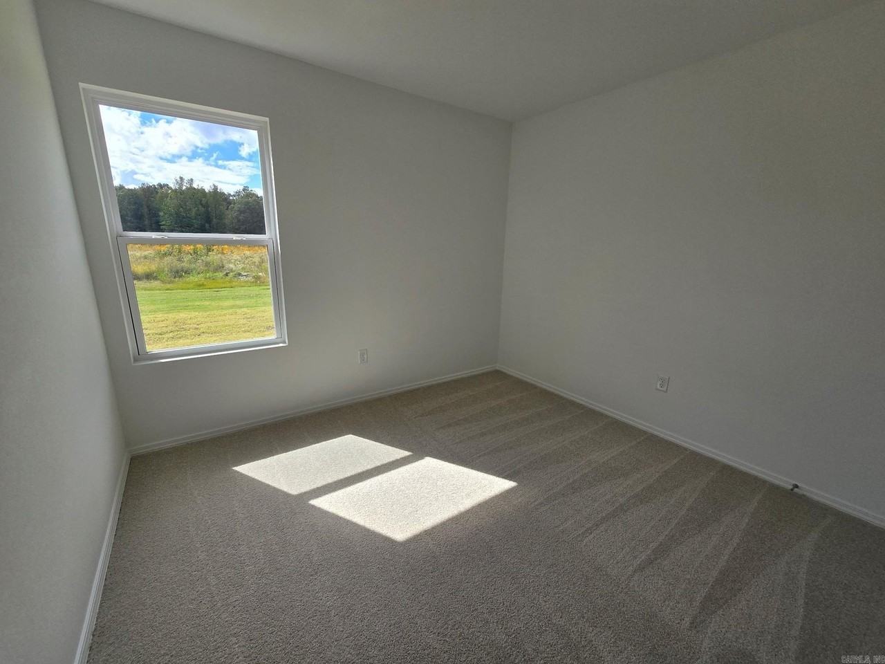 1296 W Maple St - Photo 7 of 11