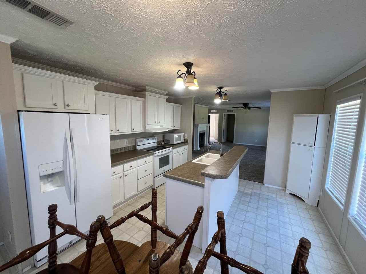 8886 47th Dr - Photo 3 of 19