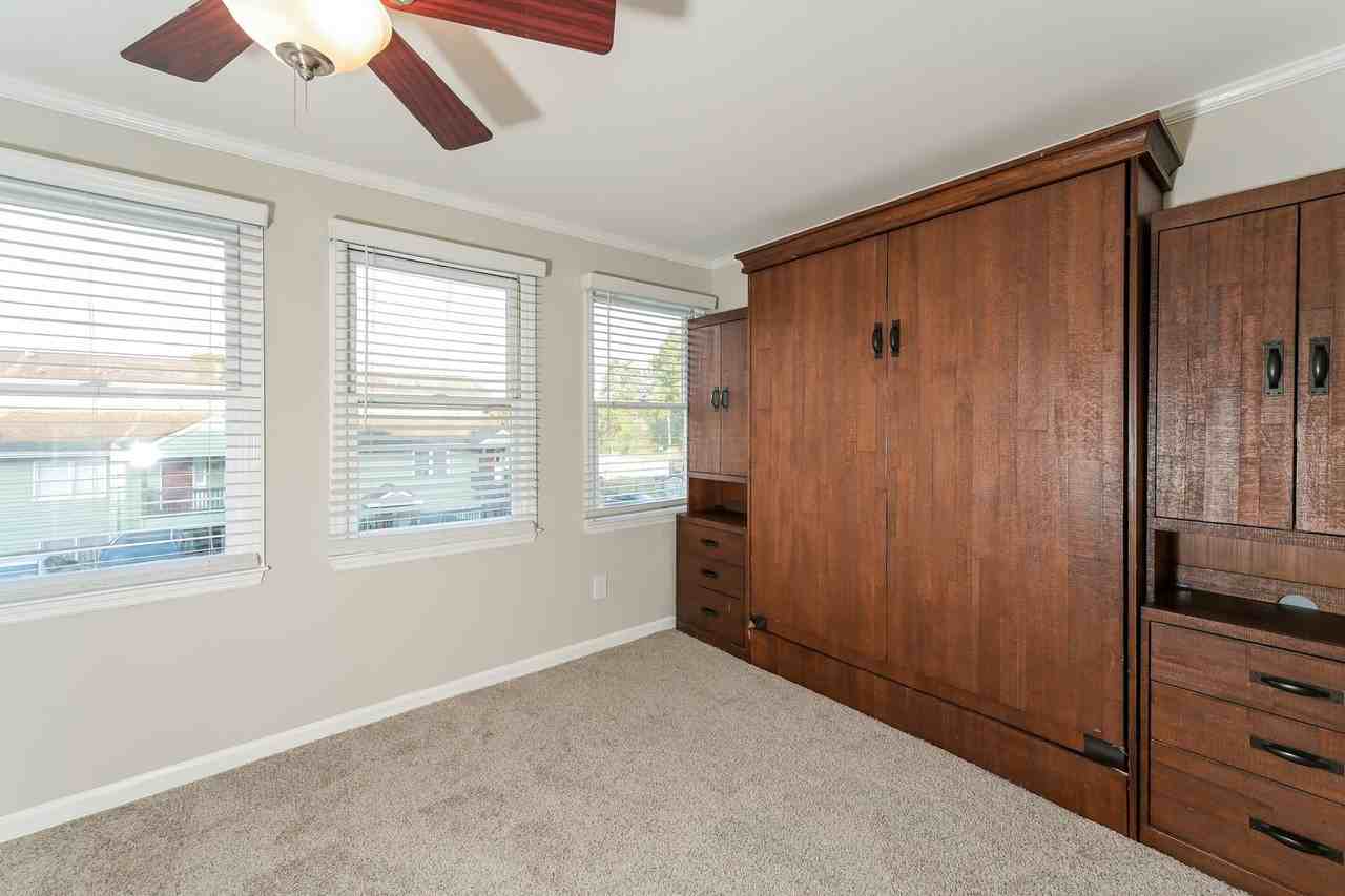 2505 W Broad St - Photo 4 of 16
