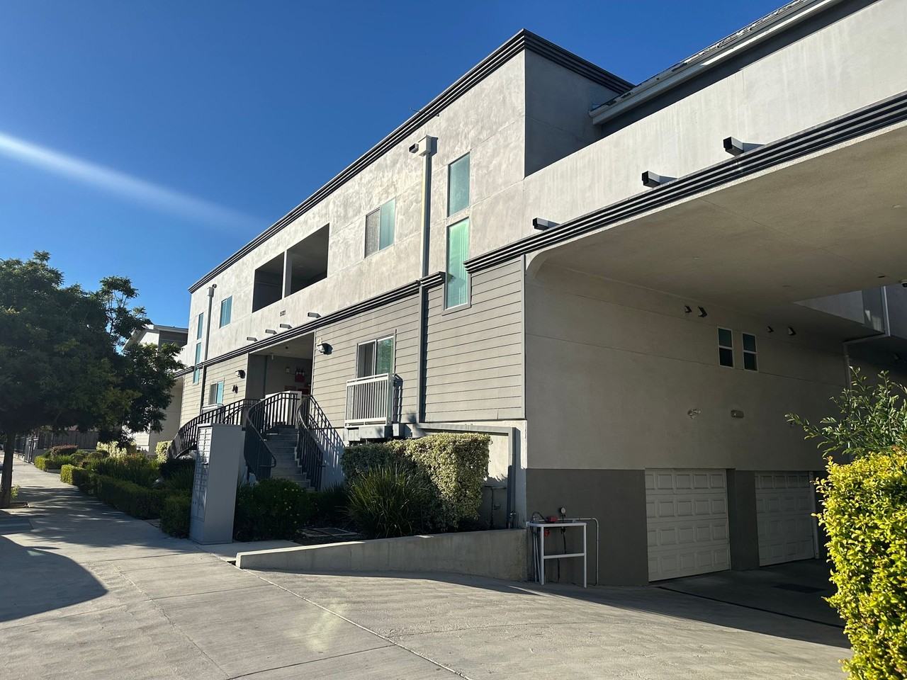 YaYa Rayen 1, LLC - Photo 3 of 5