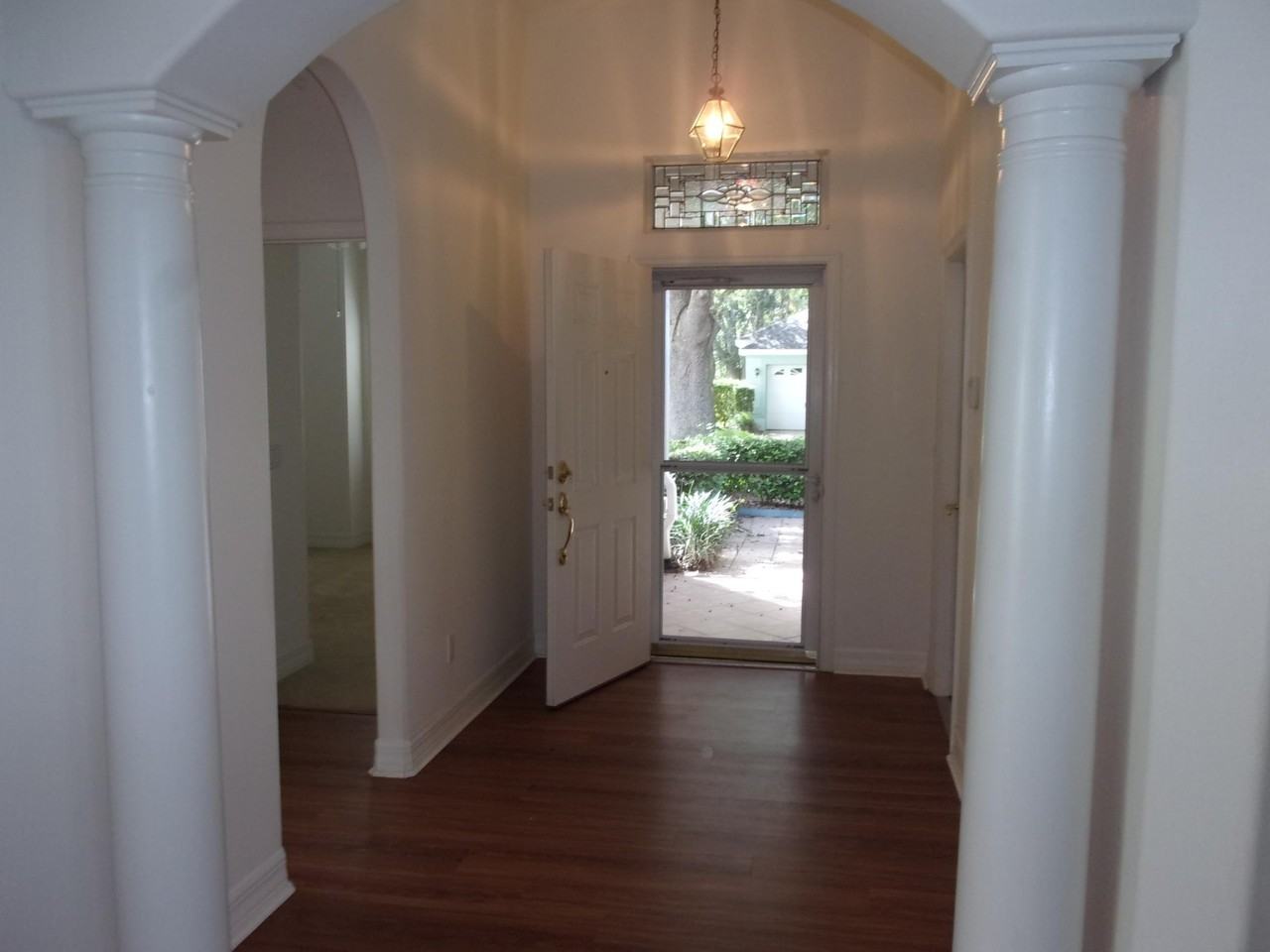 512 Boxwood Pl - Photo 7 of 50