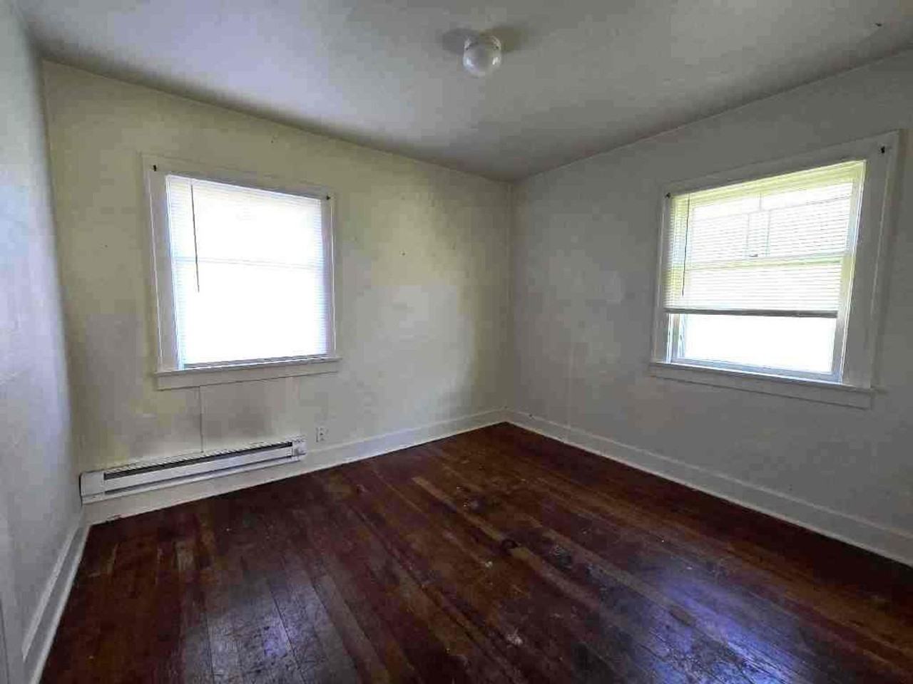 3101 Sumner Ave - Photo 7 of 11