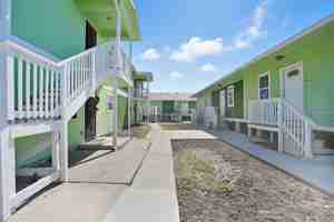 featured image of 868 Gonzales St Unit 9 #9