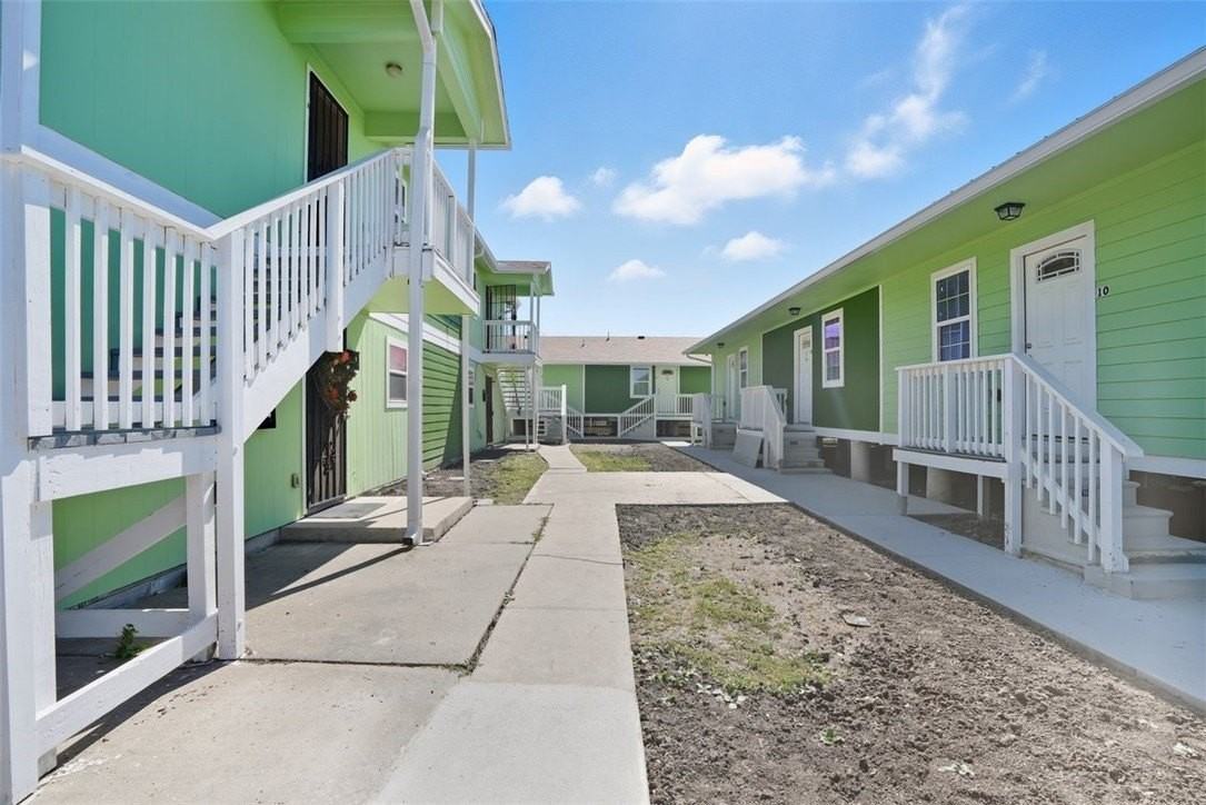 866 Gonzales St Unit 10 #10 - Photo 2 of 7