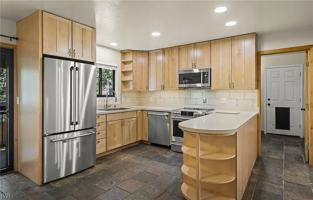 featured image of 821 Oriole Way #1