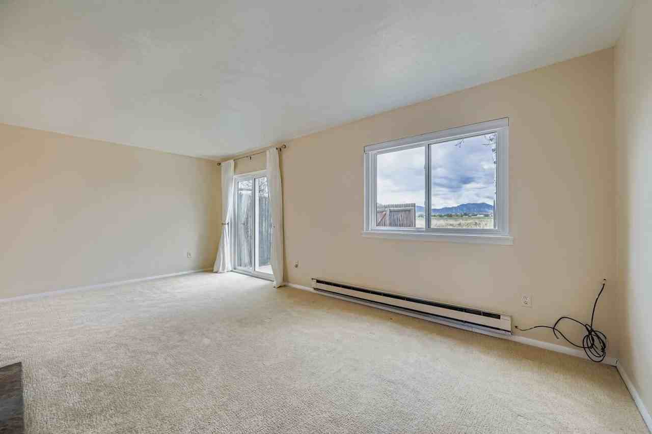 1858 Centaur Cir - Photo 4 of 40