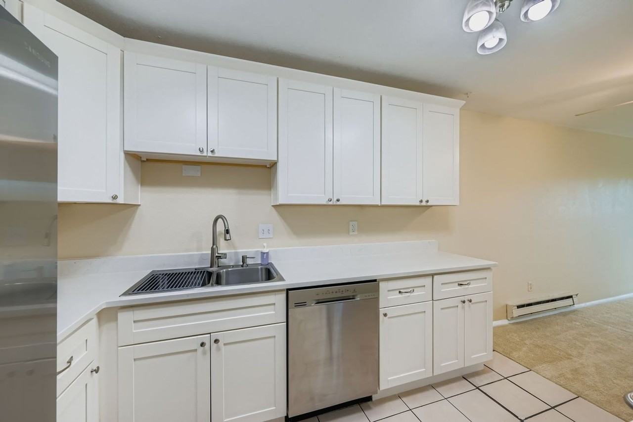 1858 Centaur Cir - Photo 6 of 40