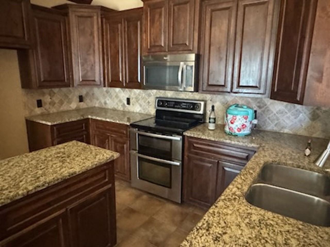 5149 Spring Creek Rd - Photo 2 of 19