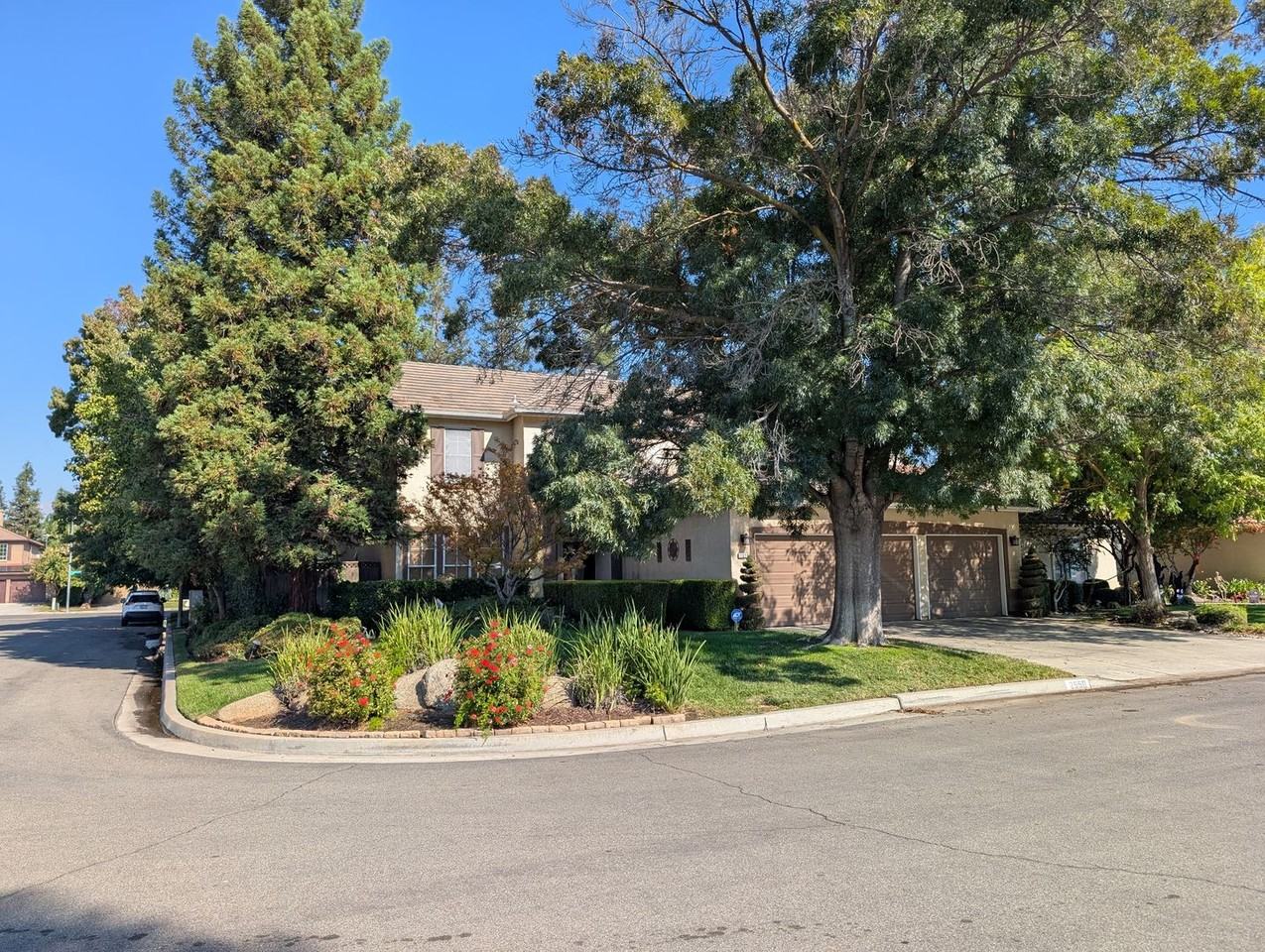 2550 E Christopher Dr - Photo 2 of 23