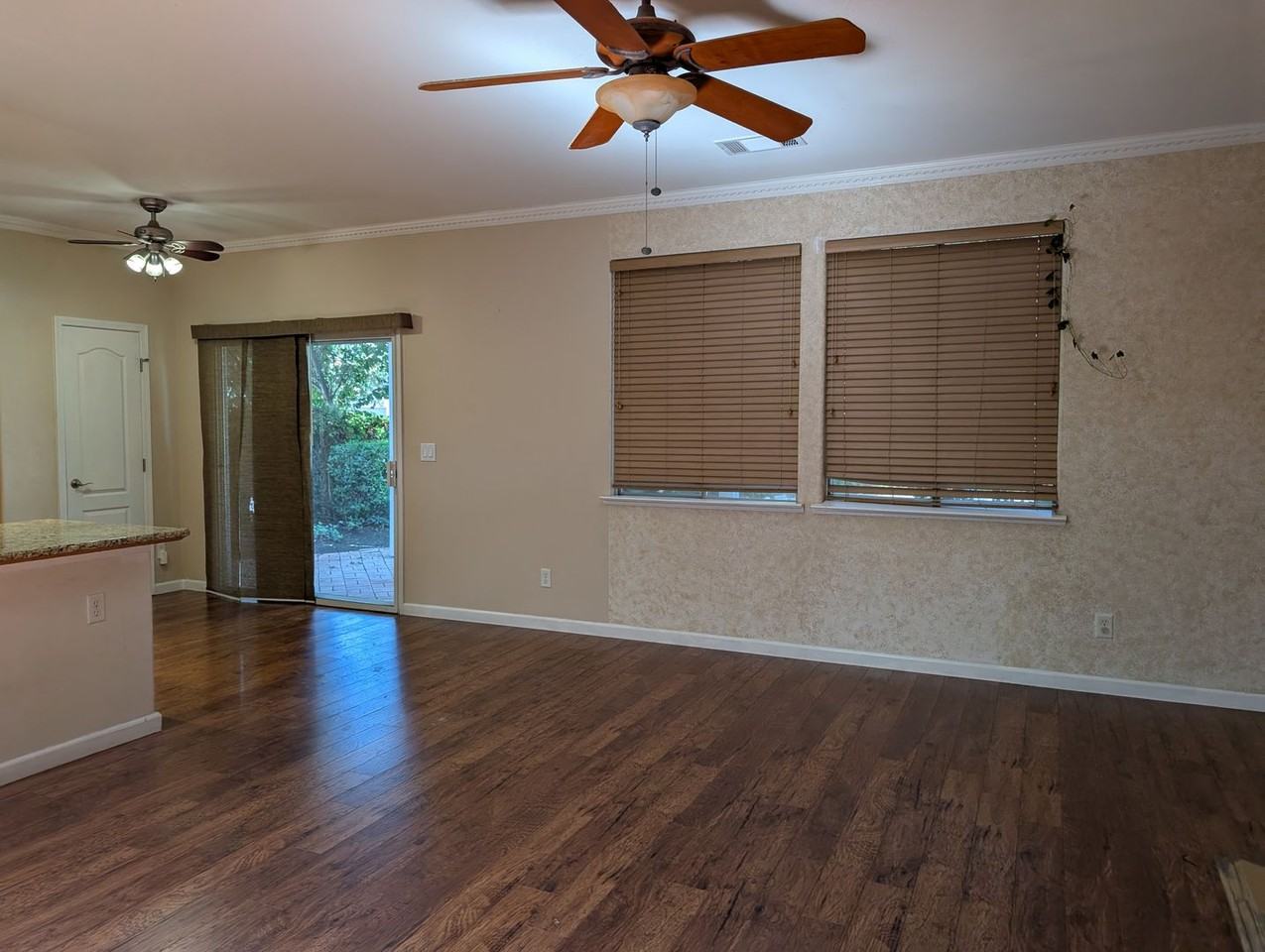 2550 E Christopher Dr - Photo 6 of 23