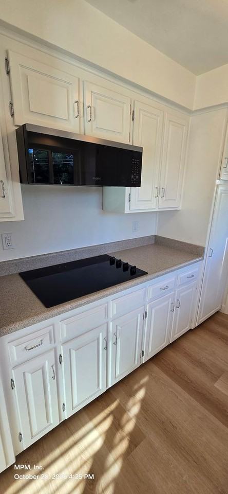 808 Vine St - Photo 3 of 15