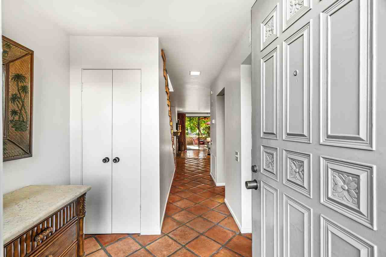 215 Calle Bravo - Photo 3 of 46