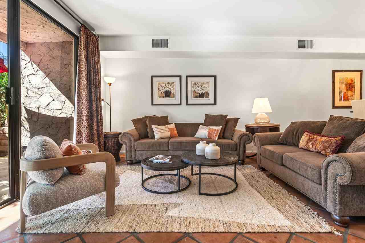 215 Calle Bravo - Photo 7 of 46