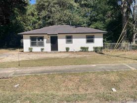 805 Crestwood Ter - Photo 1 of 1