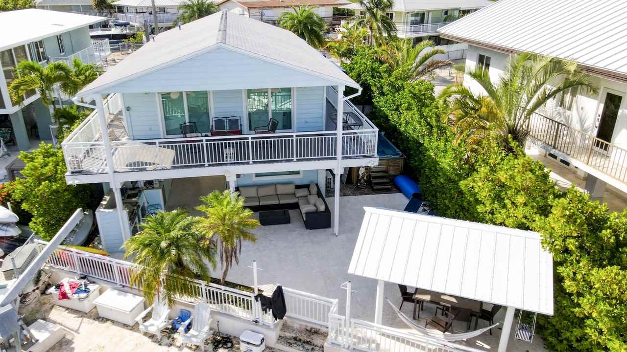 214 Aberdeen Ct - Photo 4 of 50