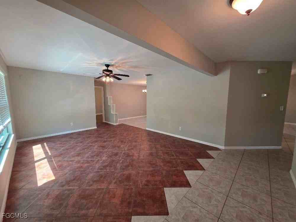 21151 Captain Nelson Ct - Photo 4 of 33