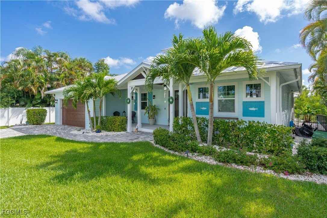 14390 Tamarac Dr - Photo 6 of 37