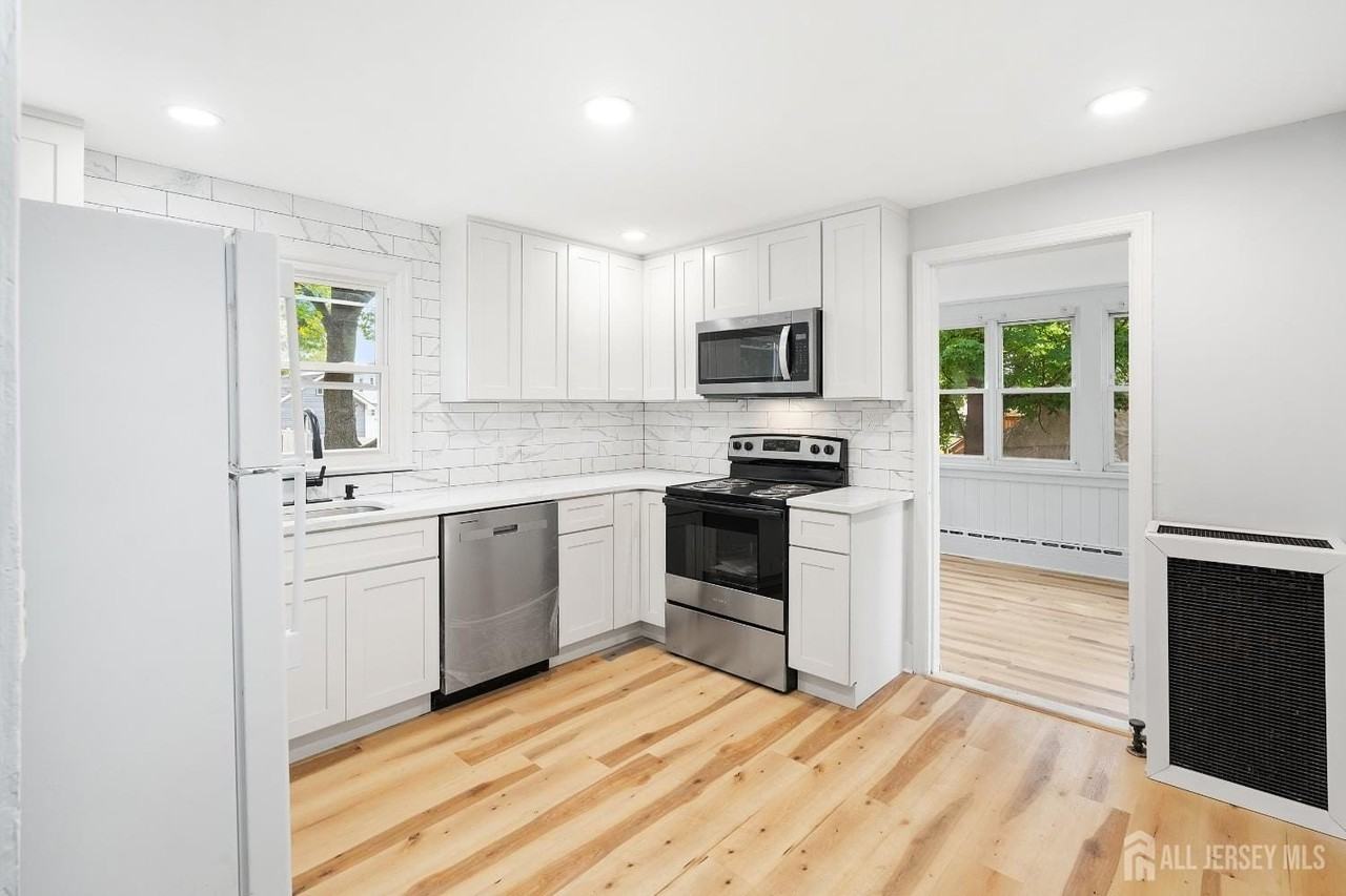 174 Alcoa Ave - Photo 6 of 20