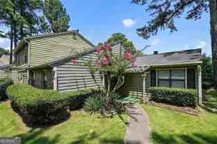 76 Sandalwood Cir - Photo 1 of 1