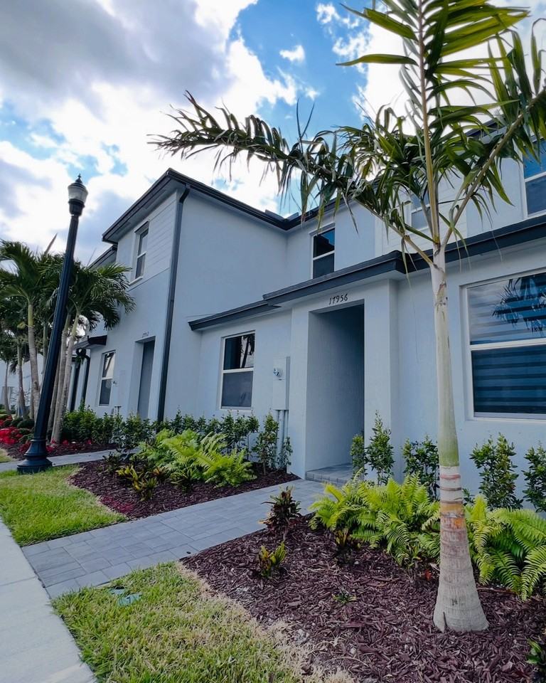 17956 Sw 358th St - Photo 2 of 8