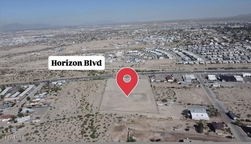 13448 Horizon Boulevard - Photo 3 of 5