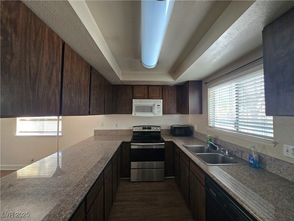 4440 Rich Dr #C - Photo 7 of 15