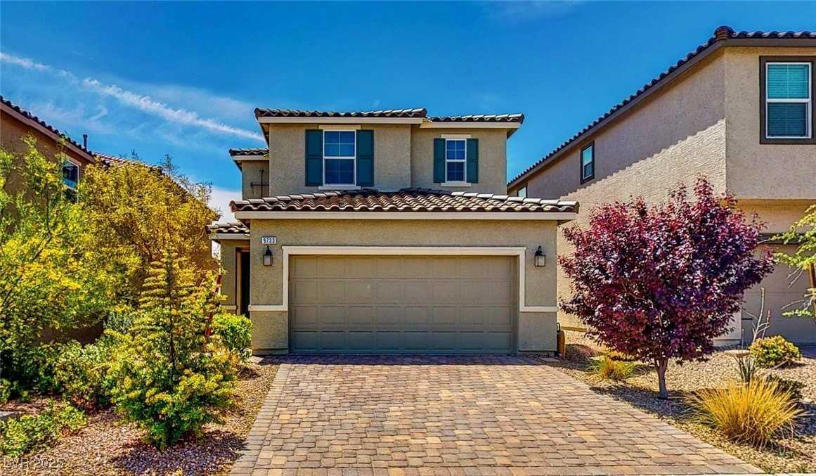 9733 Cluny Ave - Photo 3 of 39