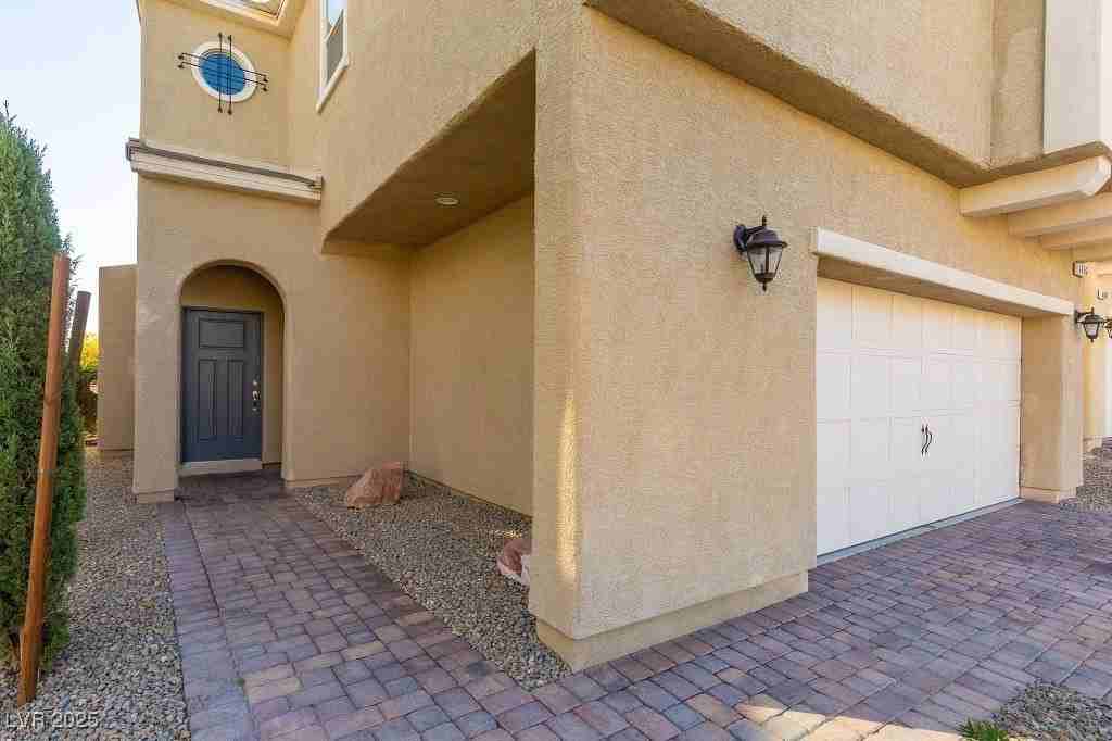 6856 Pivot Point St - Photo 4 of 32