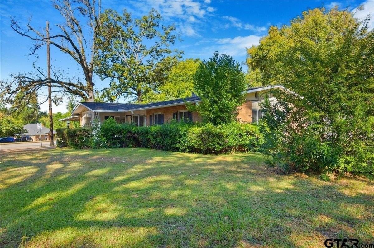 1835 Melba Dr - Photo 2 of 28