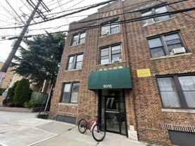 9015 Bergenwood Ave #7 - Photo 1 of 1