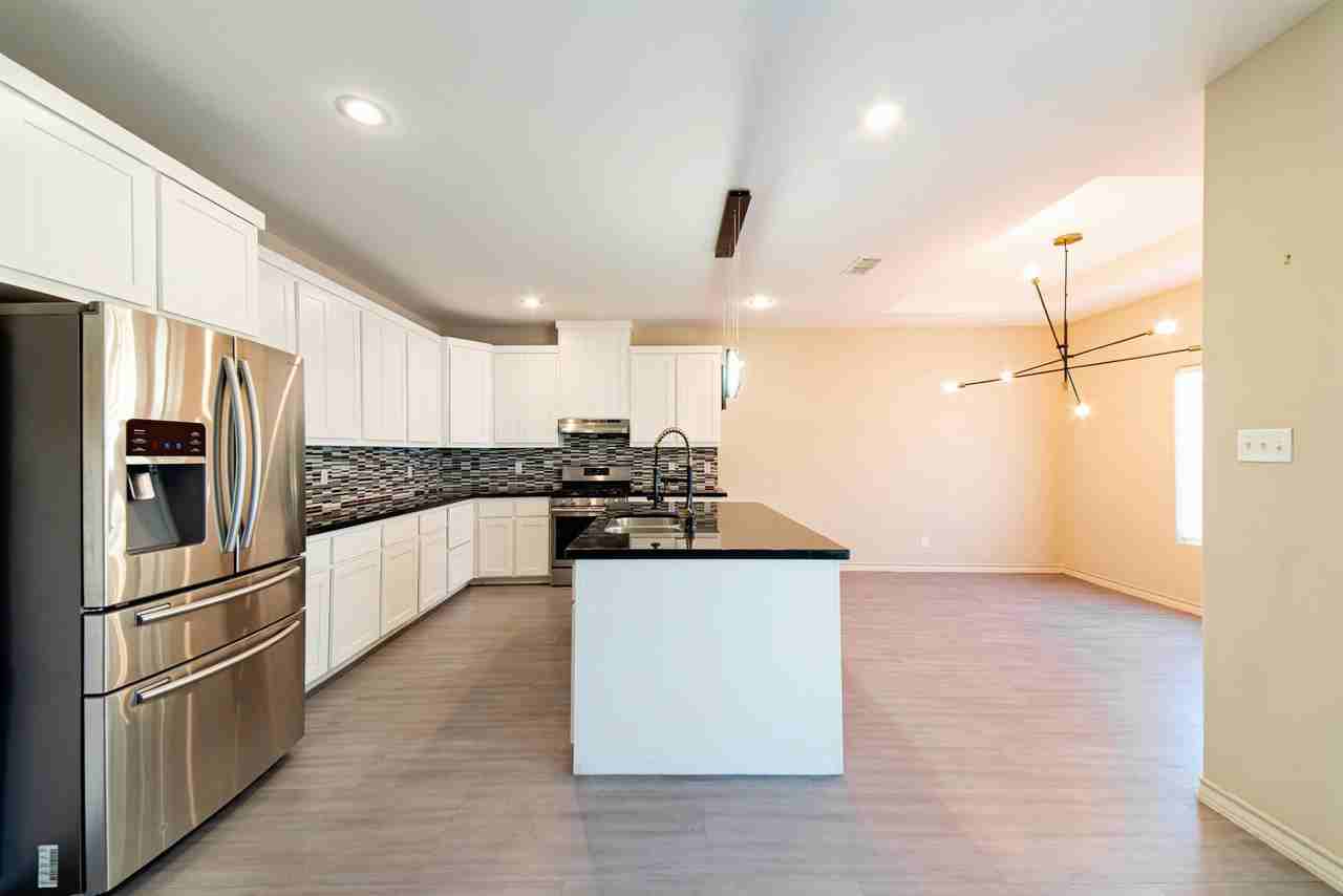 120 Tranquilo Dr - Photo 7 of 25