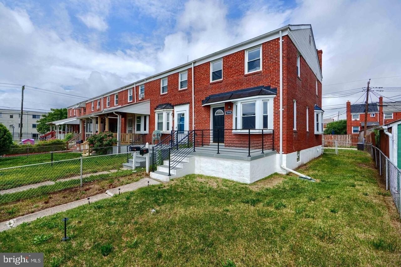 1944 Quentin Rd - Photo 2 of 41