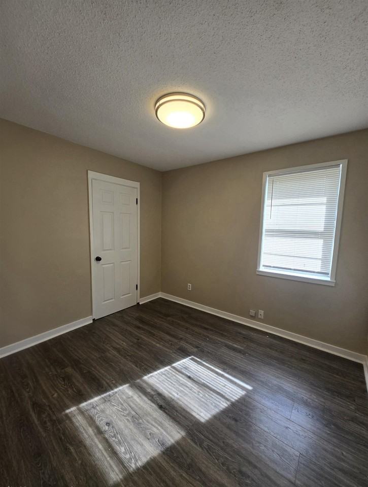 519 N 5th St - Photo 5 of 9