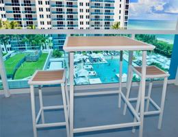 featured image of 2301 Collins Ave