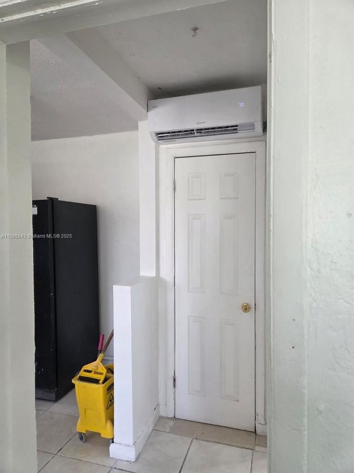 5600 Northwest 7th Court #14 - Photo 6 of 8